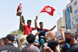 Tunisia’s Political Crisis: A Slide to Authoritarianism?