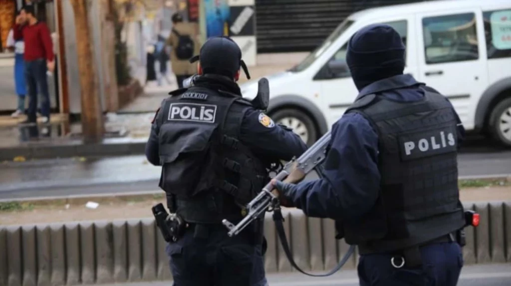 Turkish security forces arrested 25 suspects linked to FETÖ