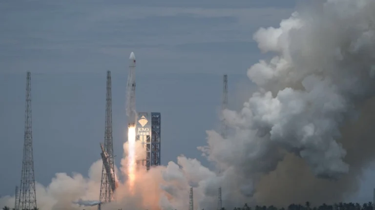 China Tests Sea-Based Reusable Rocket