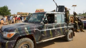 How did Russian forces help repel ISIL attack on Niger’s airport