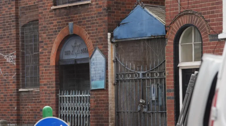 Synagogue arson ignites counter‑terrorism probe in East London