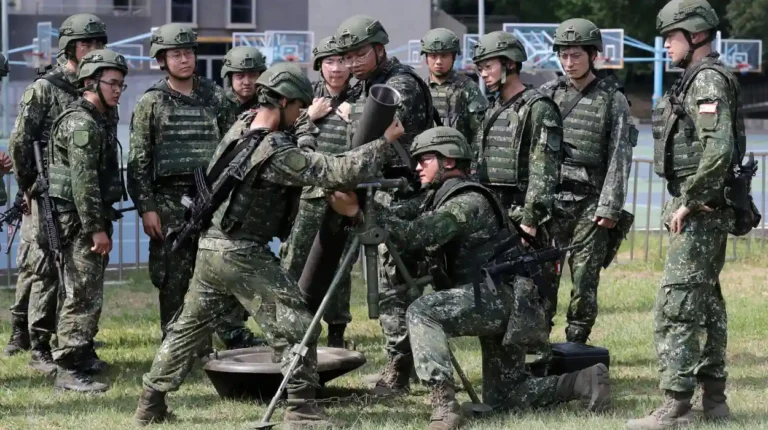 Taiwan Military Drills Test Response to Chinese Attack
